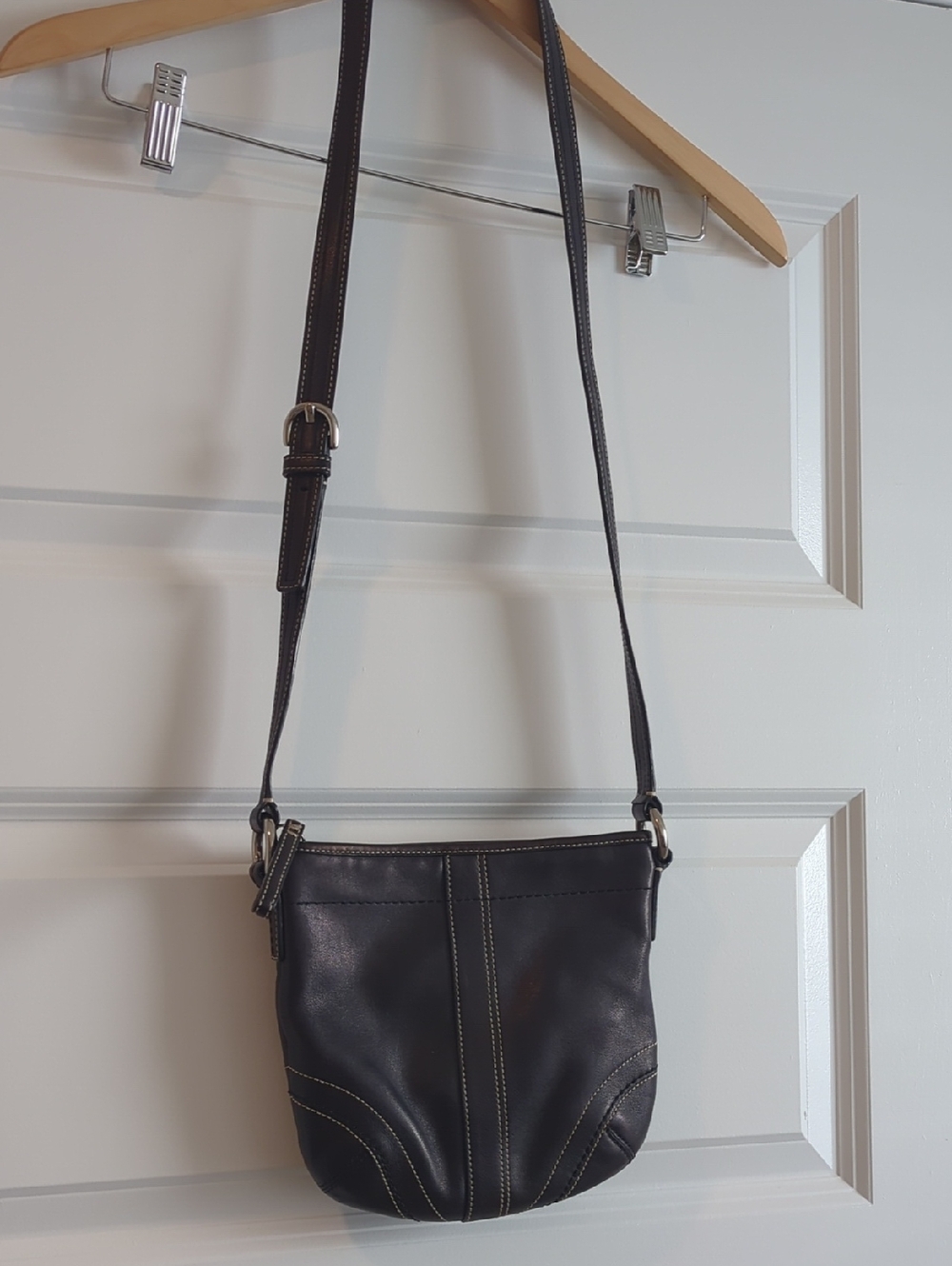Black Leather Crossbody Bag - Adjustable Strap